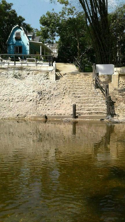 Baan Pong Tara Hotell Suan Phueng Exteriör bild